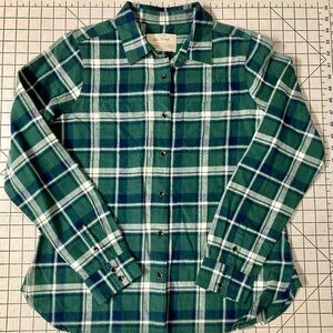 NWOT Old Ranch Women’s Size Small Green Shenandoah Long Sleeve Button Down Shirt